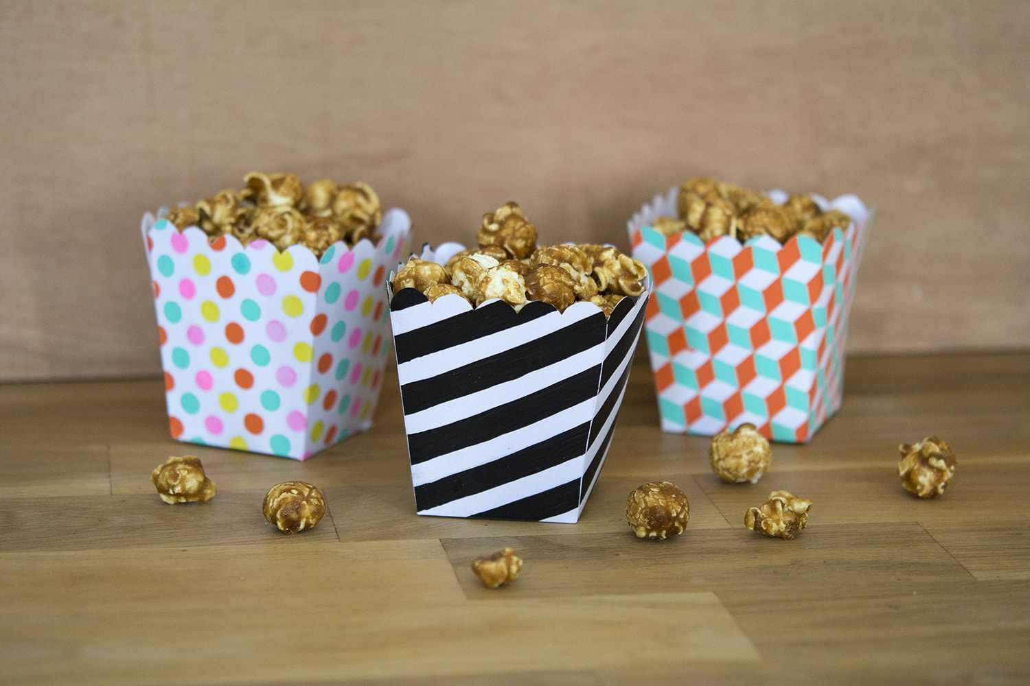 glossy_cardboard-popcorn-min-2